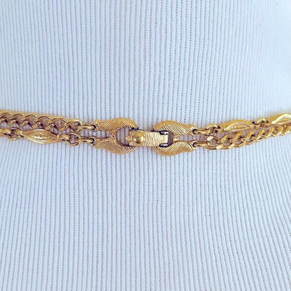 Vintage MONET 70's Doorknocker Style Double Chain Pendant Necklace, Door Knocker - Picture 9 of 13